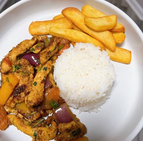 Lomo Saltado de Pollo