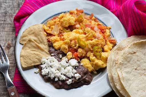 Huevos a la Mexicana