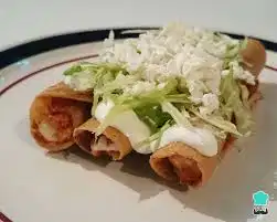 Tacos Dorados Jamón con Queso