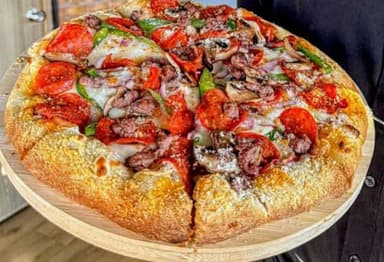 Pizza Lanis Arrachera Cebolla (Orilla Rellena)