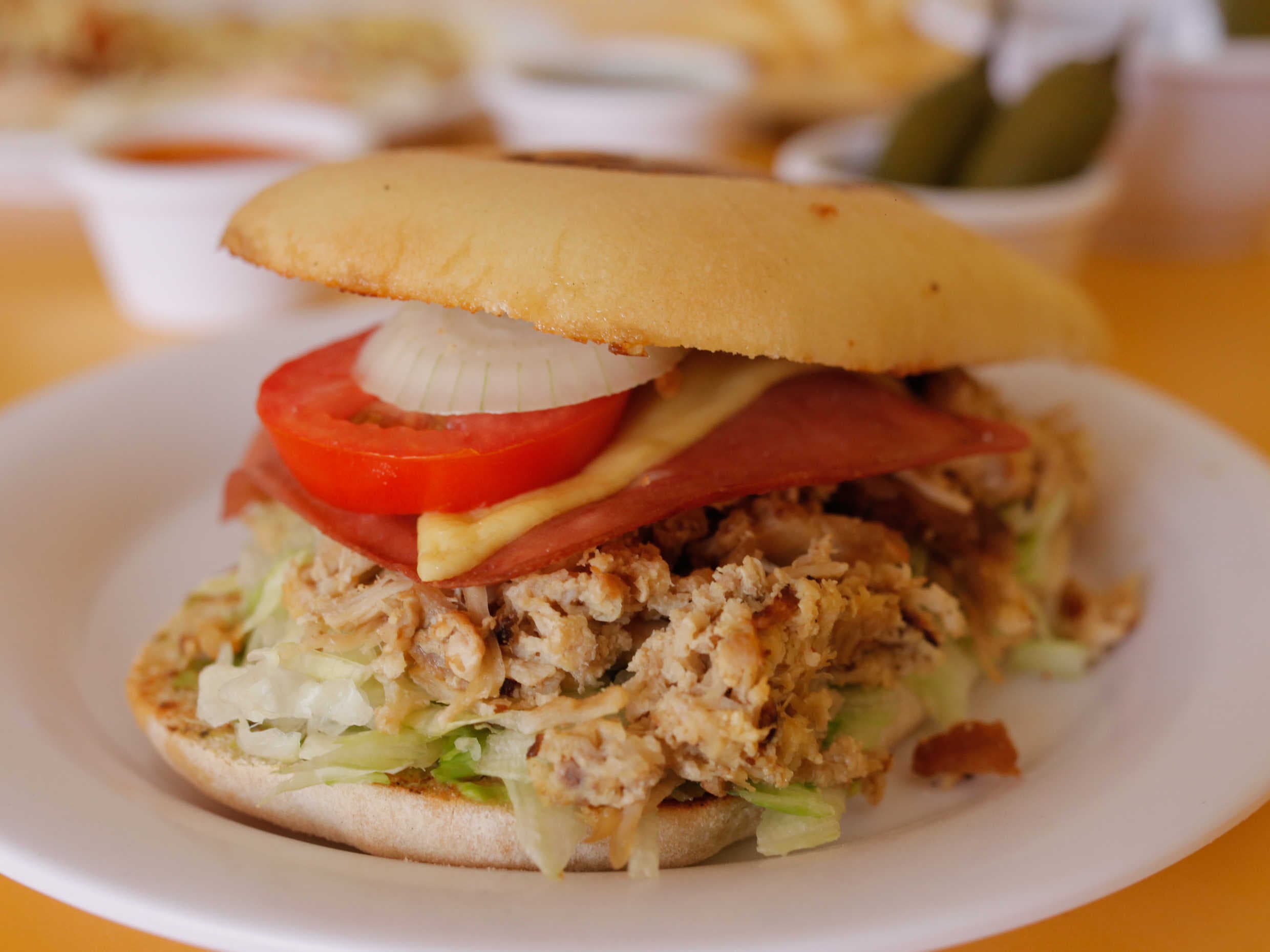 Combo #3 Torta Super Especial + Papas+ Refresco