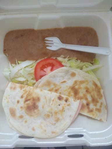 3 Quesadillas