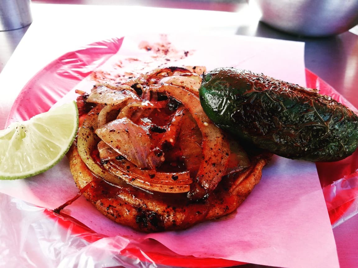 Sope de Barbacoa con Queso