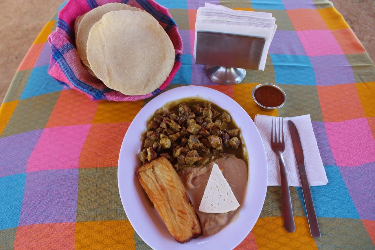 Chicharrón en Salsa Verde