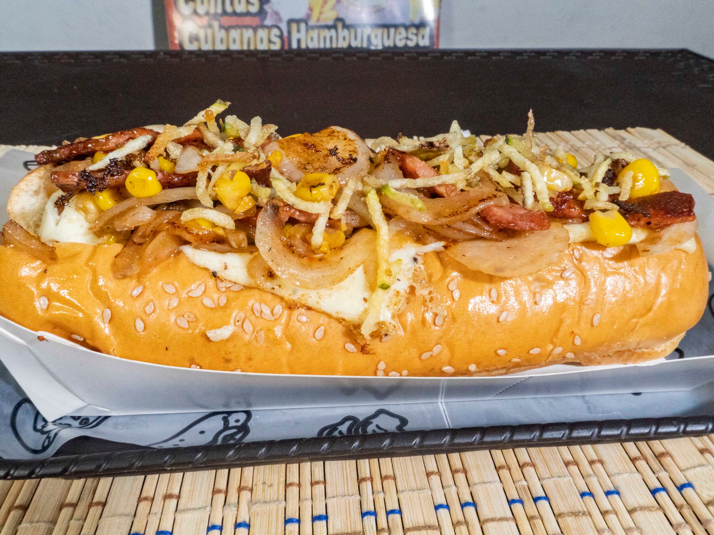Super Promo: Dos Perros Feroz + Gaseosa Litro