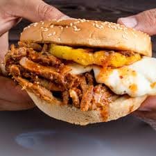 Burger de Res con Pastor