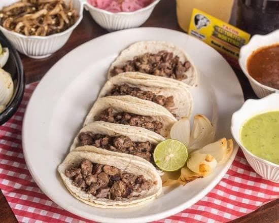 Taco de carnitas.