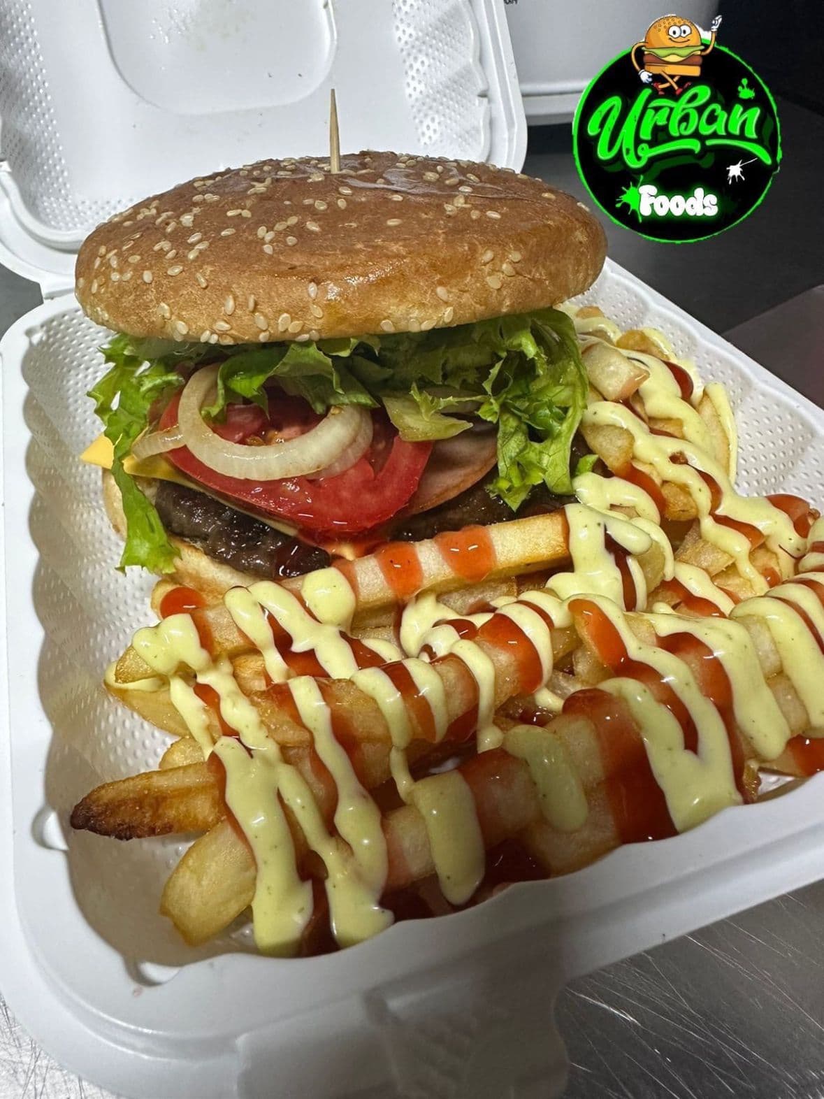 Hamburguesa Mediana con Papas