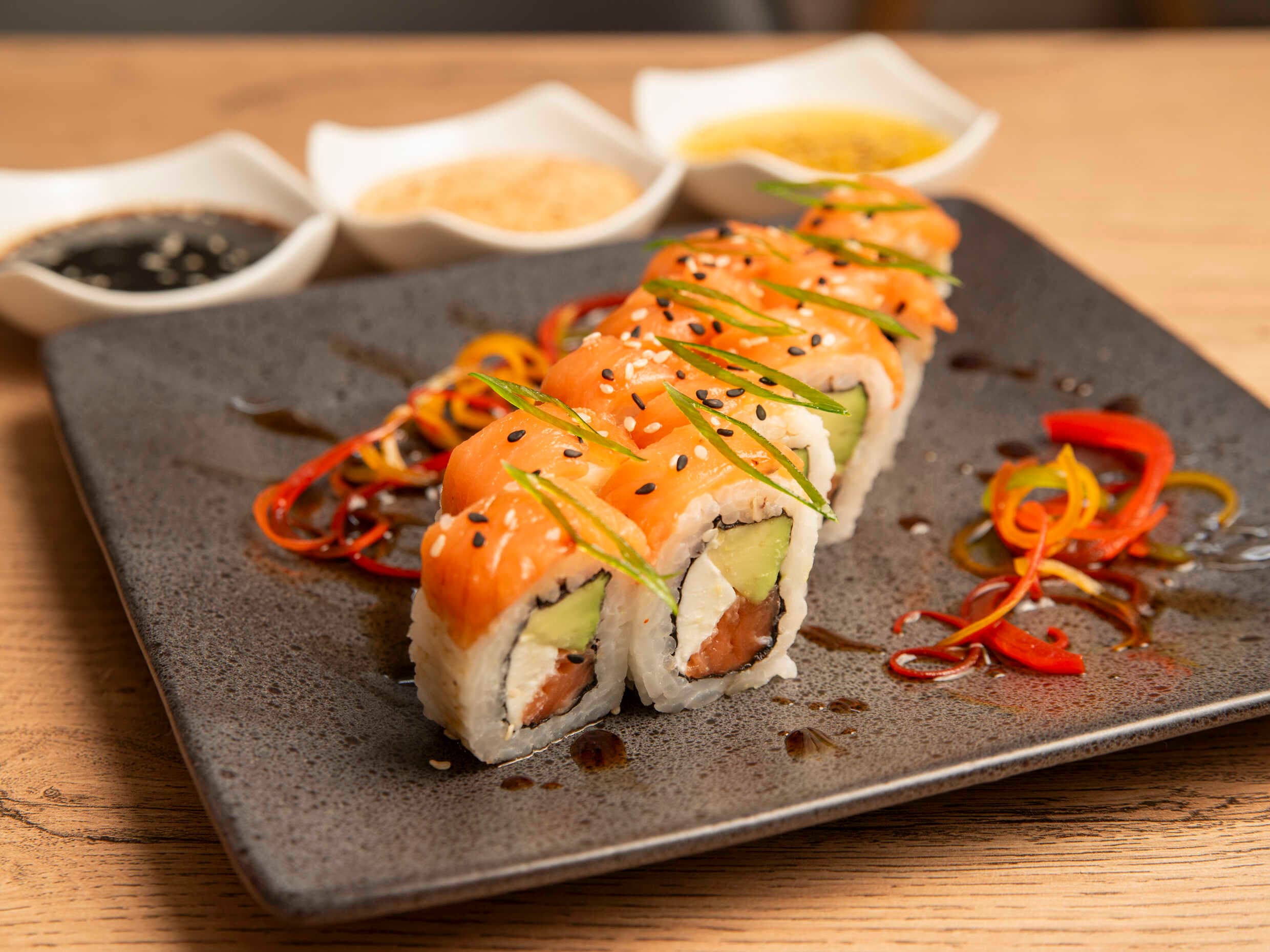 Maki Alaska Roll