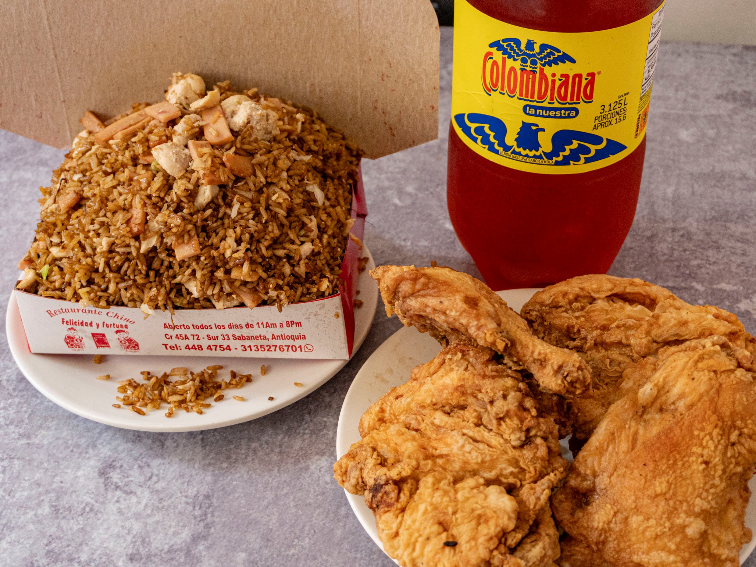 Caja de Arroz (Para 4 a 5) + 1 Pollo+ Gaseosa3L