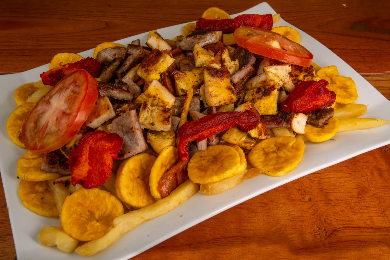 Salchipapa Picada para Dos Personas