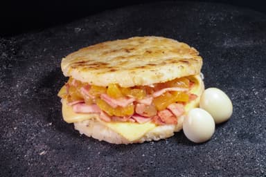 Arepa Hawaiana
