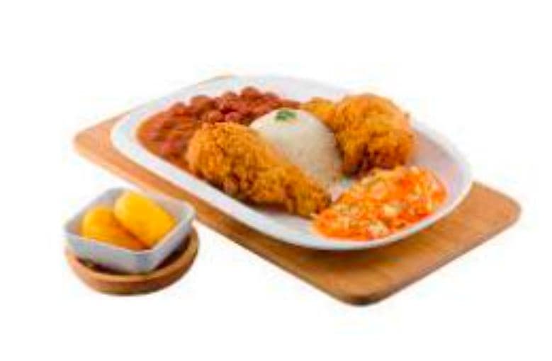 Bandeja con pollo.