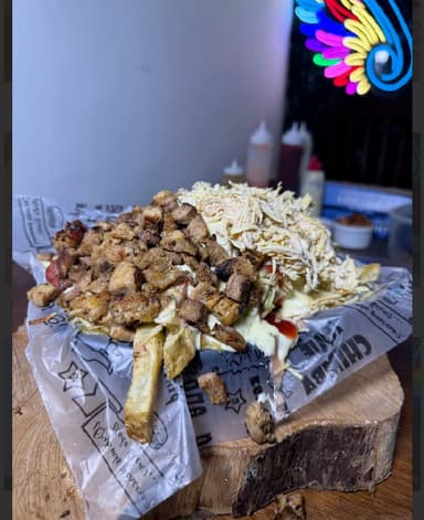 Salchipapa Especial