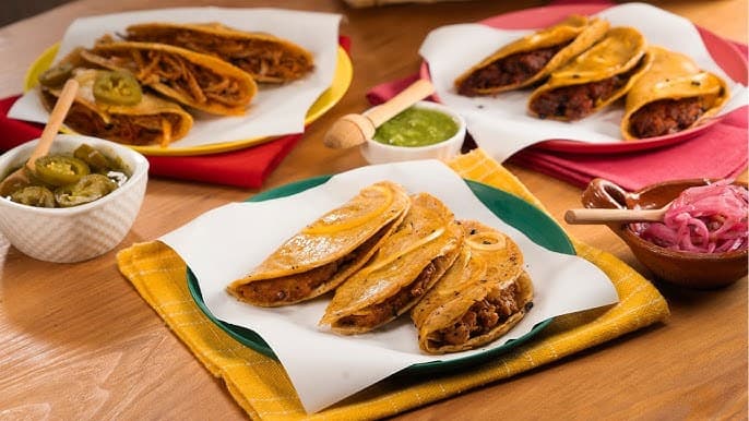 Taco de Carne al Pastor con Papa Adobada