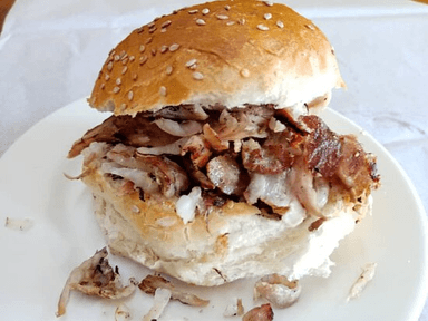 Cemita de Bistec