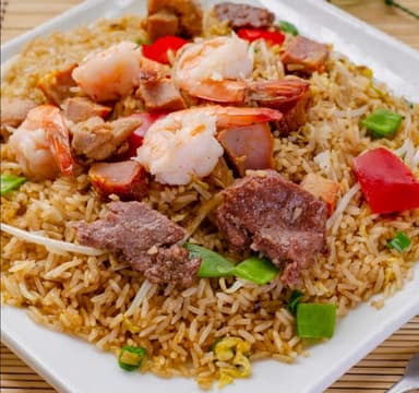 Chaufa Especial con Trozos