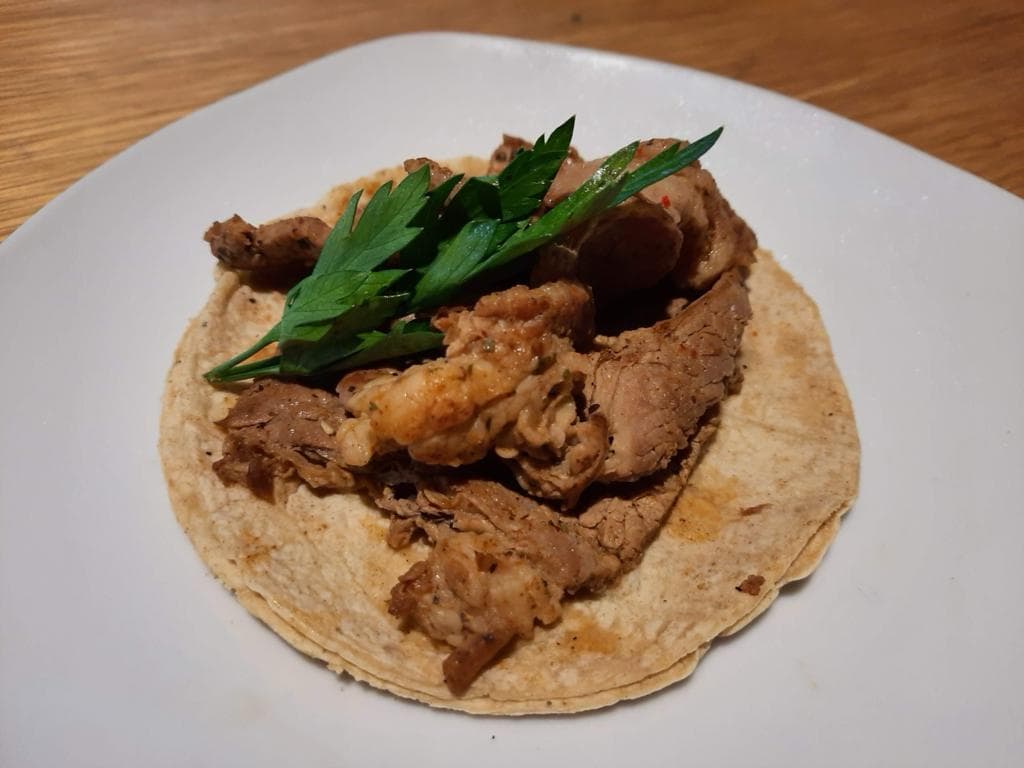 Taco de Cecina con Queso