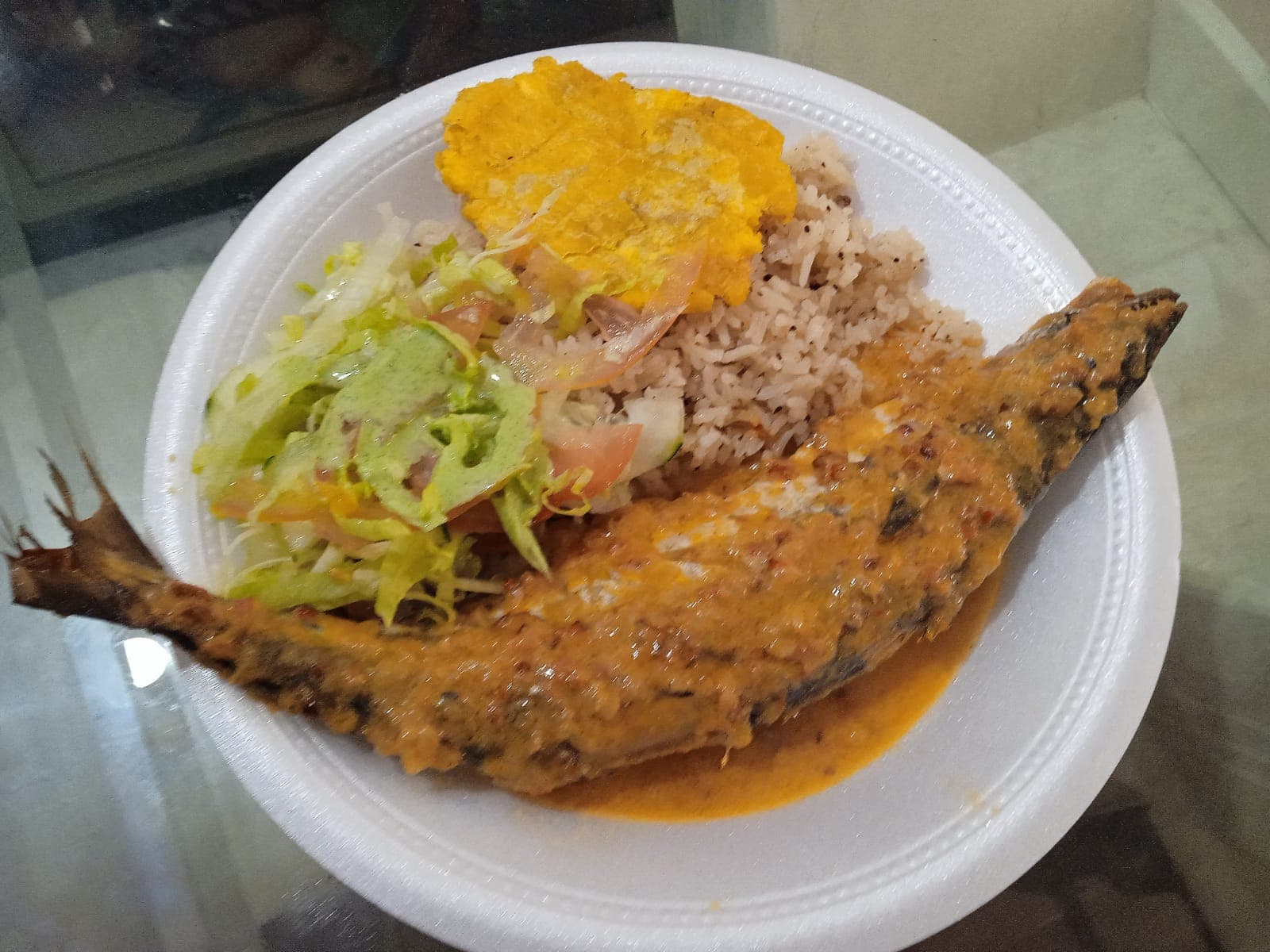 Almuerzos pescado sudado