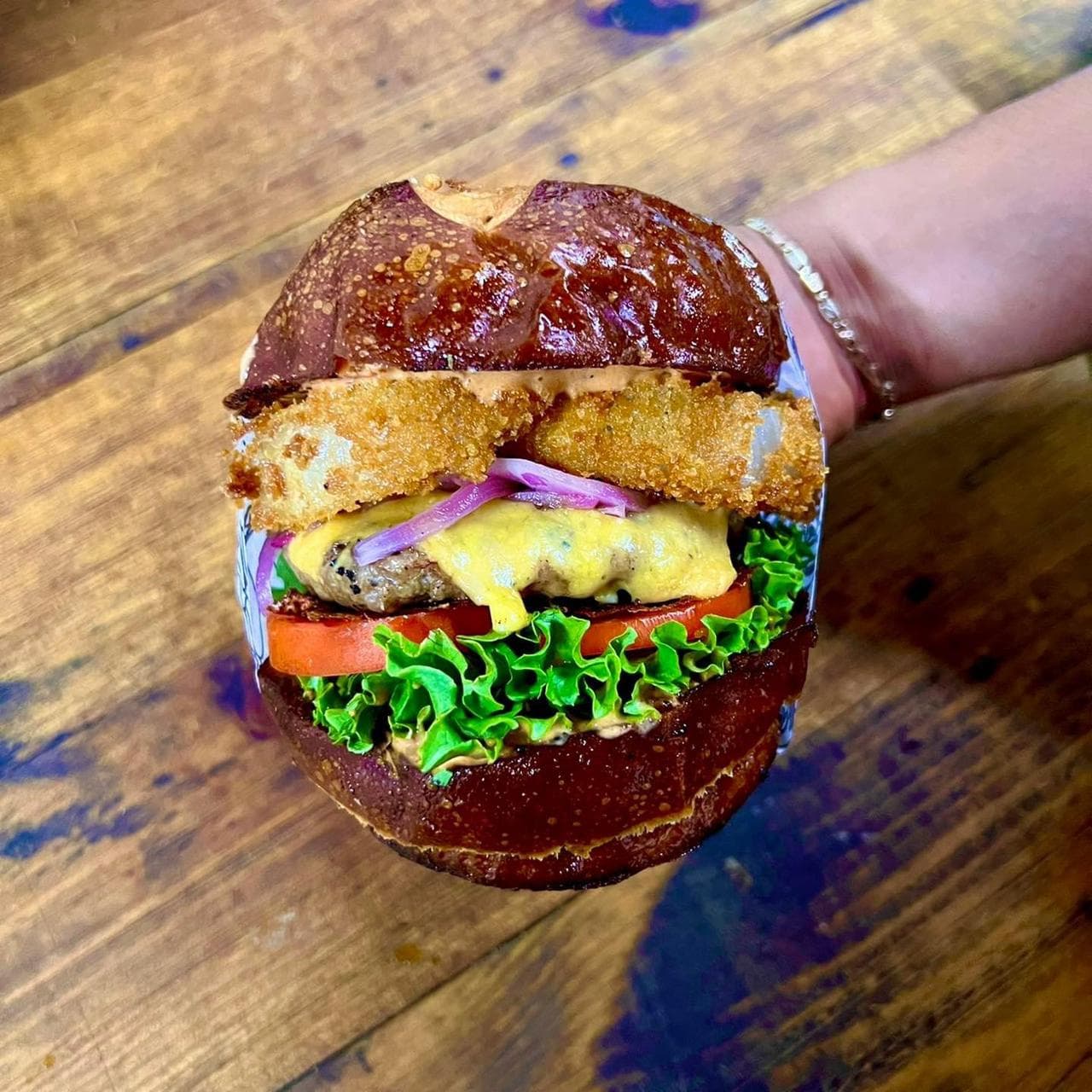 Special Burger.