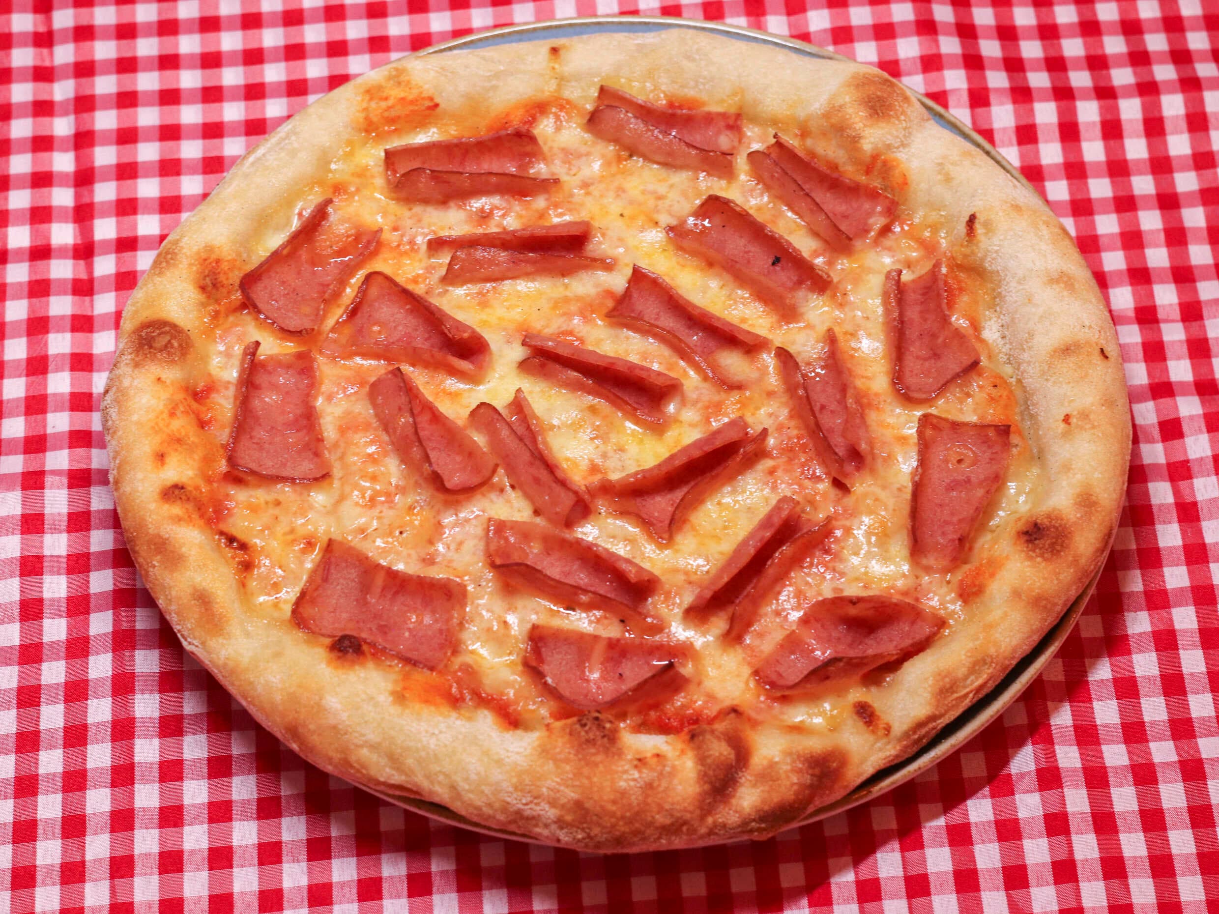 Pizza Jamón y Queso