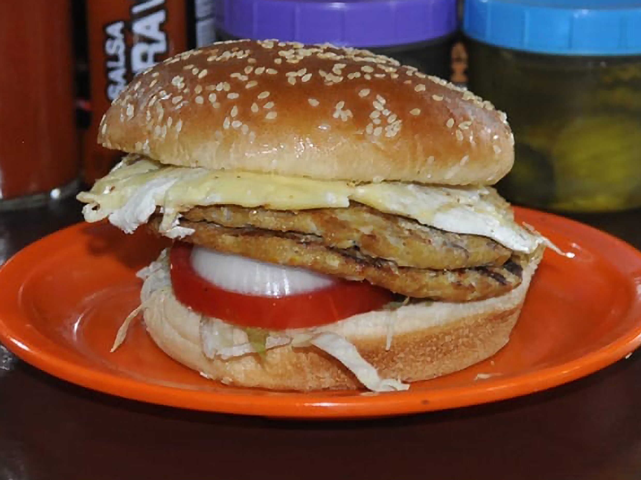 Hamburguesa Suiza Suprema de Pollo