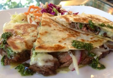 Quesadillón de Carne Asada