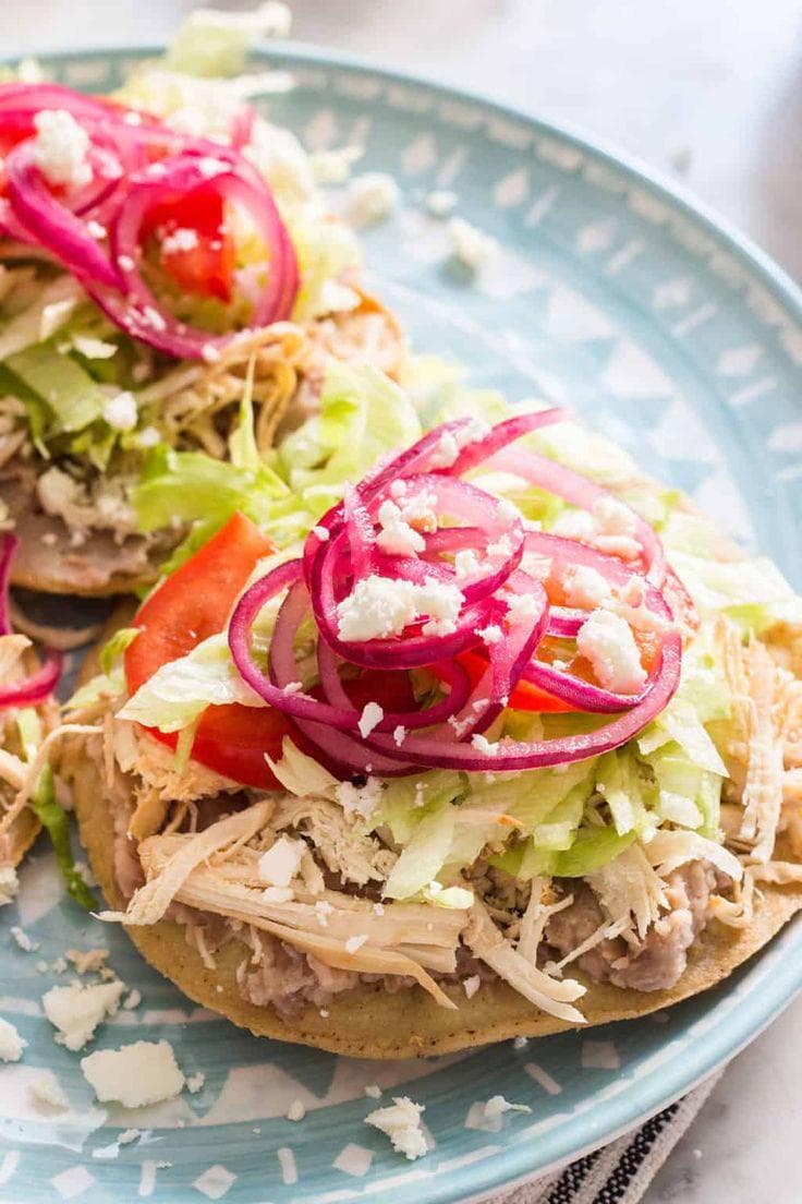 Tostadas 3 Pz de Res y Pollo