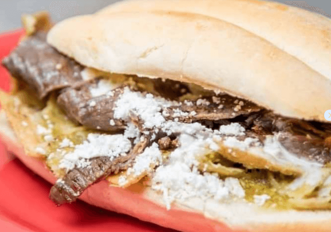 Torta de Chilaquiel con Cecina