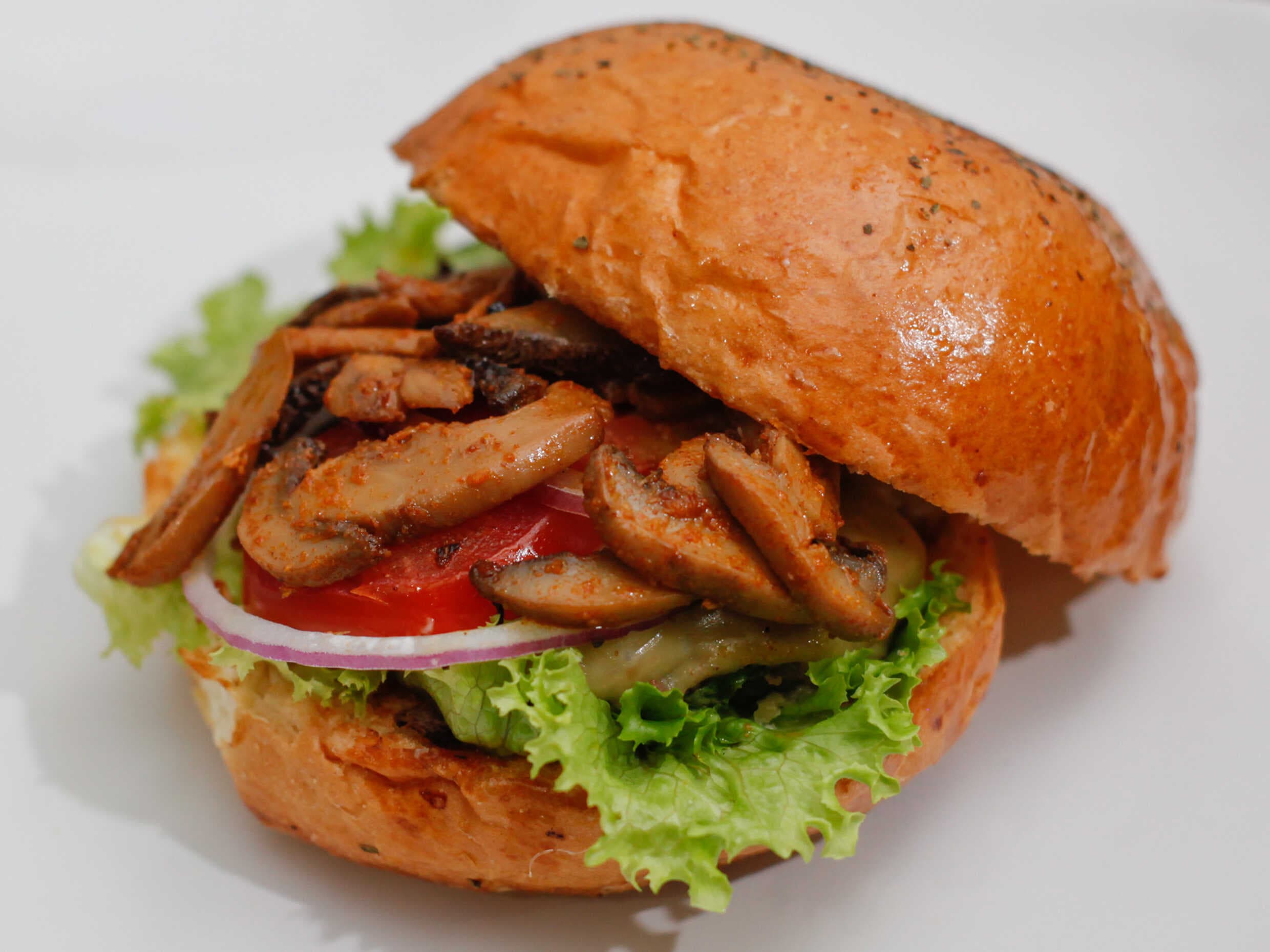 BURGERSÍSIMA CHAMPIQUESO