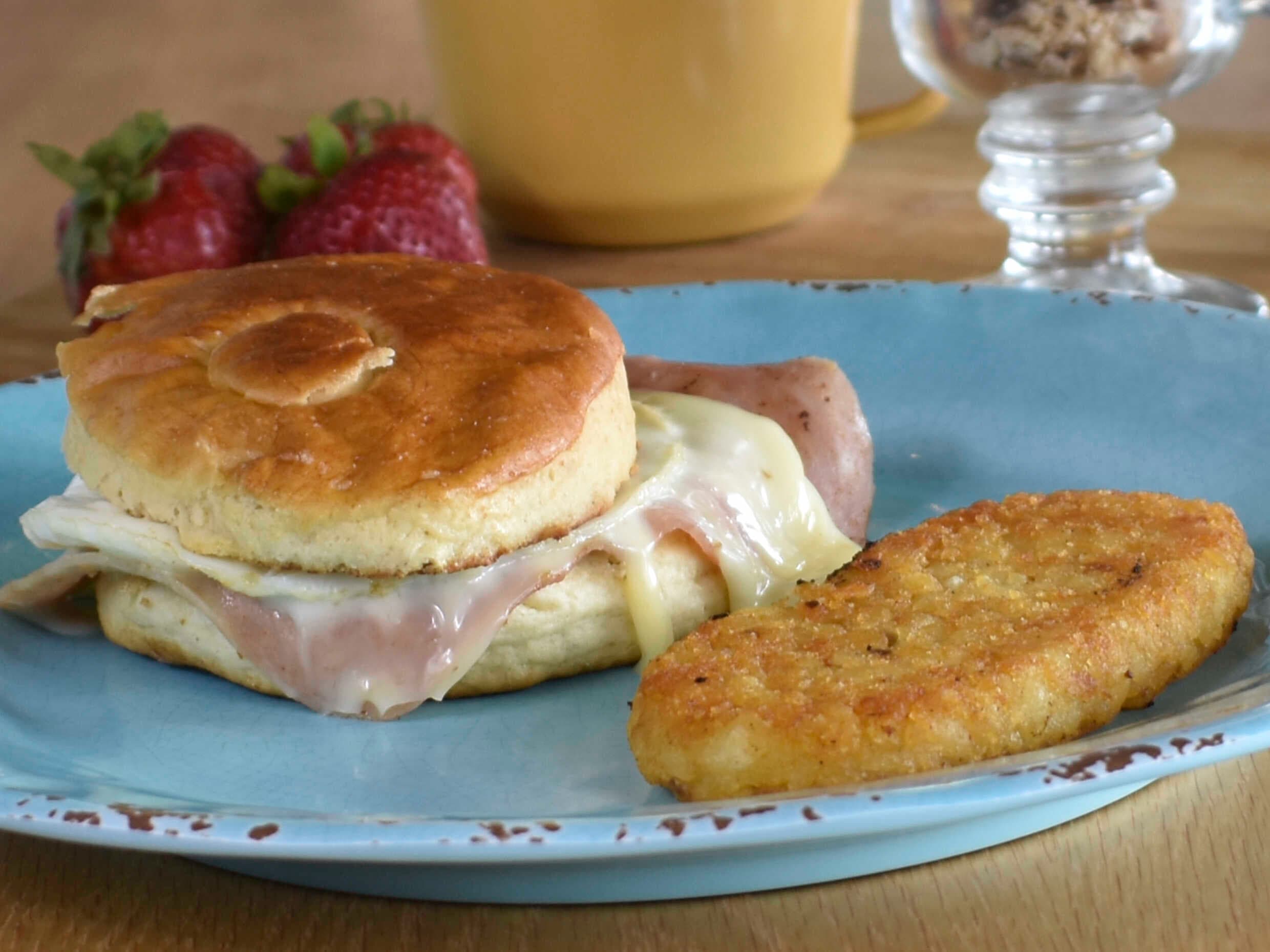 Bisquet Relleno de Omelette