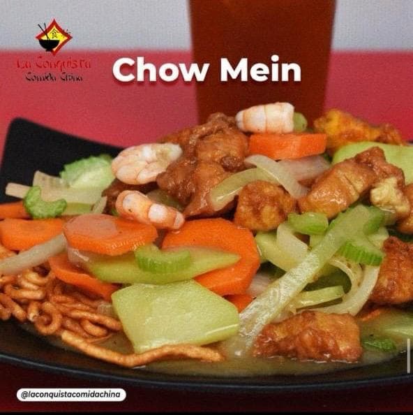 Chow mein de pollo en salsa ostión 1/2L