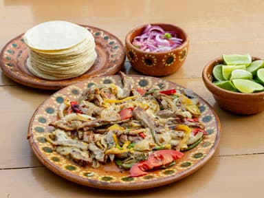 Alambre de Arrachera con Queso