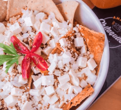 Chilaquiles Panela con Totopos Horneados