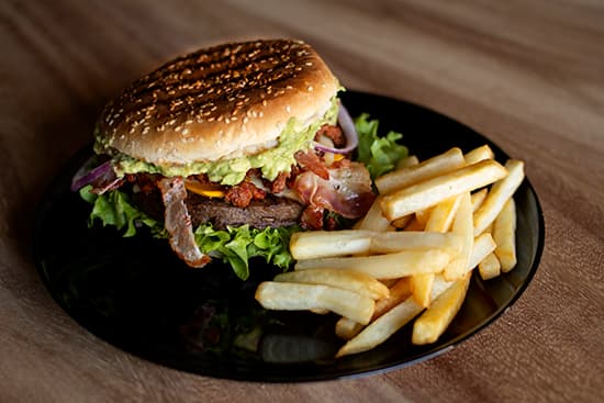 COMBO MEXICANA (BURGER+PAPAS+REFRESCO)