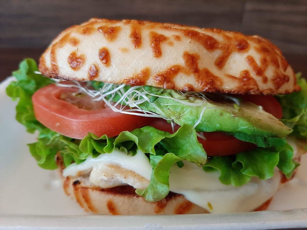 Bagel de Pollo