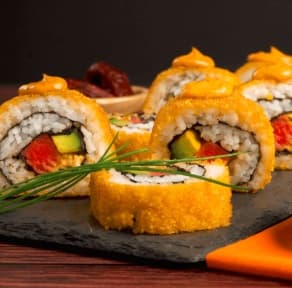 Salmón Roll