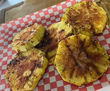 Piña con Canela