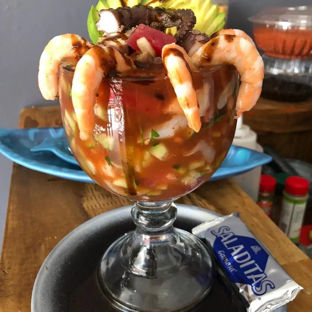 Combo-Coctel Camaron + Bebida