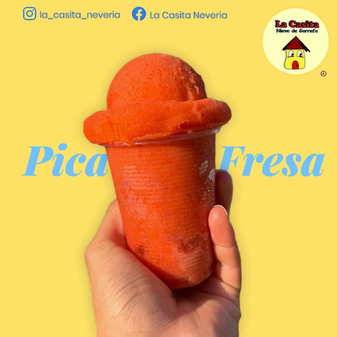 Nieve de Pica Fresa