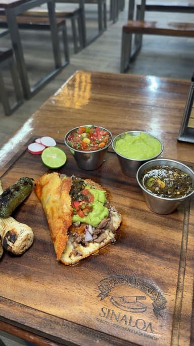 Taco Costra