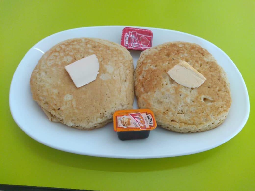 Hot Cakes con Mermelada o Maple