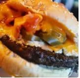 Burger la Cheddar Jalapeño