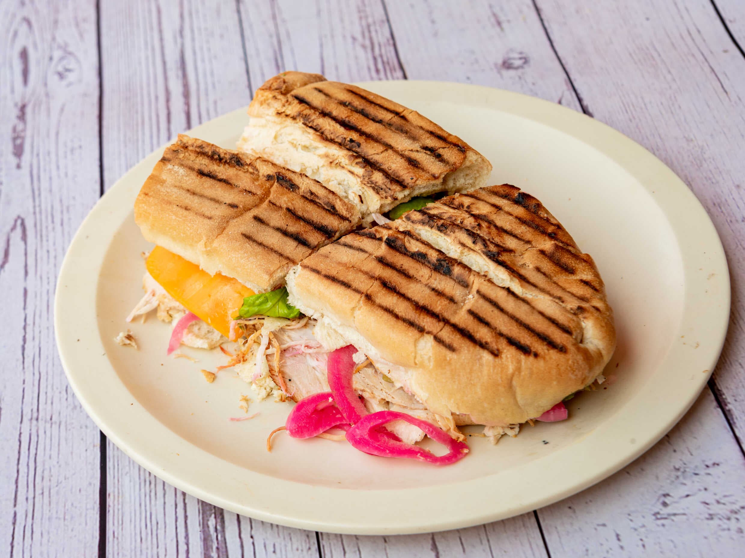 Torta de Pierna y Queso