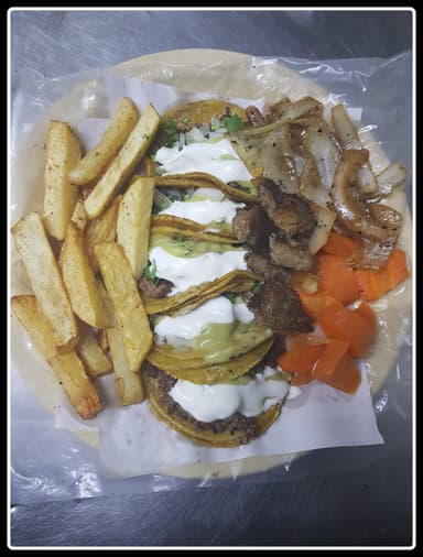 Tacos de Maíz Cecina