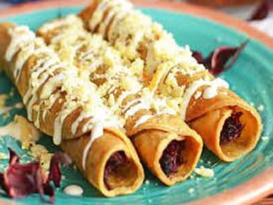 TACO DORADO SENCILLO DE FRIJOL