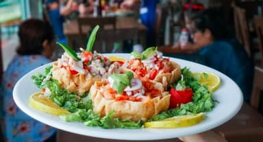 Tostadas Mixtas