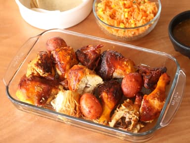 Paquete 4( 1 pollo + arroz + 10 tacos + guacamole)
