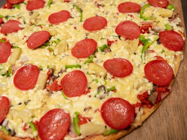 1 PIZZA SUPER UH LA LÁ