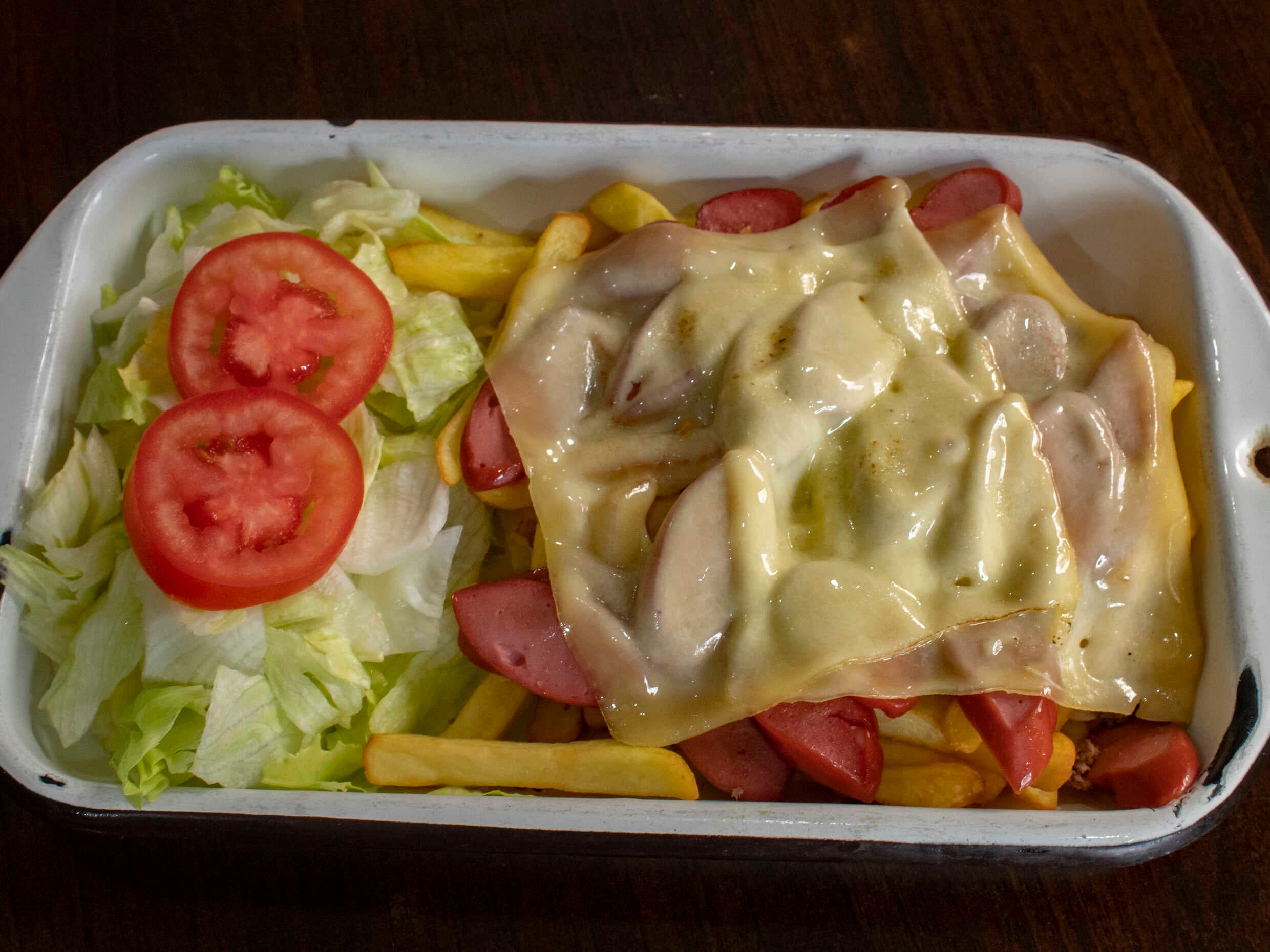 Salchipapa Gratinada